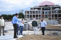 Kartepe Kent Meydanına 225 Fidan Dikildi