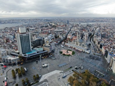 Kısıtlama Sonrası Taksim'de Yaşanan Hareketlilik Havadan Görüntülendi