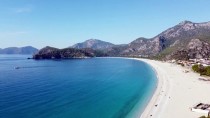 Muğla'nın Turistik İlçelerinde Sahillerde Sıcak Hava Yoğunluğu