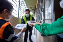 Depremzede Çocuklara Tablet Desteği