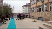 Erzurum'da Uyuşturucu Ve Silah Kaçakçılığı Yaptığı İddia Edilen 10 Zanlı Tutuklandı