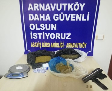 Arnavutköy'de Operasyon Yapılan Evden 1,5 Kilo Uyuşturucu Madde Çıktı