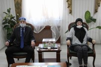 Kapadokya'da Ezan Sesini Duyan ABD'li Anne Ve Oğlu Müslüman Oldu