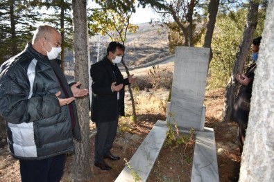 Karaman'da Şehit Öğretmen Mezarı Başında Anıldı