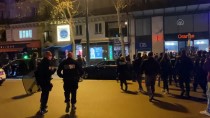 Paris'te Polis, Kamplarını Dağıttığı Sığınmacıları Sokak Sokak Kovaladı