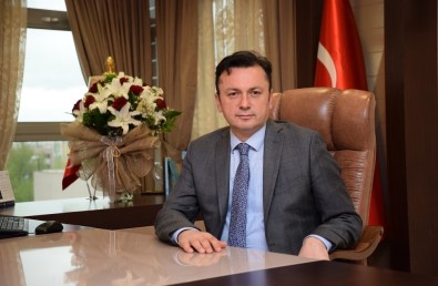 Rektör Şenocak'ın 25 Kasım Kadına Yönelik Şiddetle Uluslararası Mücadele Günü Mesajı