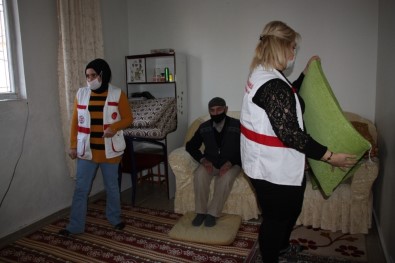 Yenişehir Belediyesi Yardıma Muhtaç Aileleri Unutmadı