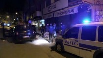 Adana'da Aracında Tabanca Ve Uyuşturucu Bulunan Zanlı Gözaltına Alındı