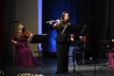 Büyükşehir'den Öğretmenlere Moral Konseri Ve Ziyareti