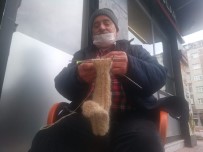 Dedesinden Görüp 6 Yaşında Yapmaya Başladığı Kıl Çorabı Örmeyi 60 Yıldır Sürdürüyor Haberi