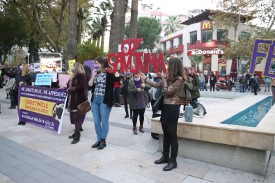 Denizli'de Kadınlar, Kadına Yönelik Şiddetle Mücadele İçin Bir Araya Geldi
