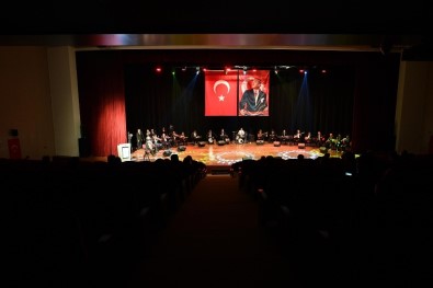 Öğretmen Başkana Öğretmenler Günü'nde Sürpriz Kutlama