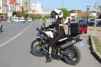 (Özel) O, Mersin'in Tek Motorize Kadın Trafik Polisi