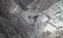Türkiye'nin En Yüksek Yüksek Barajının Tamamlanmasına 25 Metre Kaldı Haberi