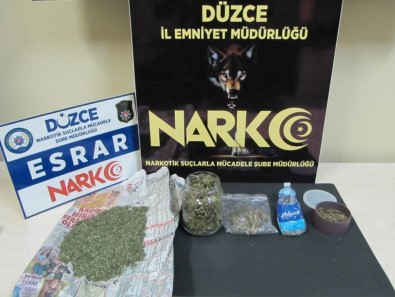 Düzce'de Uyuşturucu Operasyonu Açıklaması 5 Gözaltı