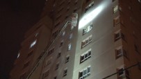 Esenyurt'ta 30 Katlı Bir Binanın 12'Nci Katında Yangın Paniği