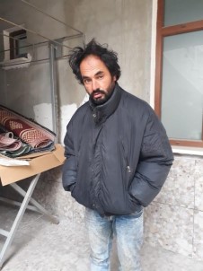 Sokakta Yaşayan Gence Devlet Sahip Çıktı