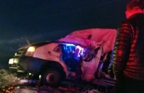Yüksekova'da Trafik Kazası Açıklaması 1 Ölü, 1 Yaralı