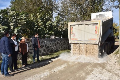 Başkan Erdem Açıklaması 'Ceyhan'da Asfaltsız Yol Kalmayacak'