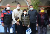 Başkan Günel Uzaktan Eğitim Gören Öğrencilere Tablet Dağıttı