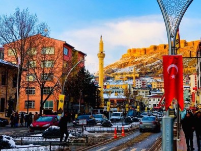 Bayburt'ta Trafiğe Kayıtlı Araç Sayısı Ekim Ayı Sonu İtibarıyla 15 Bin 735 Oldu