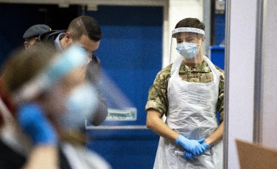 İngiltere'de Son 24 Saatte Covid-19 Nedeniyle 521 Kişi Hayatını Kaybetti