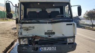 Samsun'da 3 Kamyonun Karıştığı Zincirleme Kaza Açıklaması 2 Yaralı