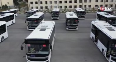 Türkiye'den Gürcistan Ordusuna Özel Otobüs Ve Zırhlı İş Makinesi Bağışı