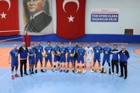 TVF Erkekler Voleybol 1. Ligi Açıklaması Kocaeli Büyükşehir Belediyesi Kağıtspor Açıklaması 3 - Halkbank Açıklaması 0