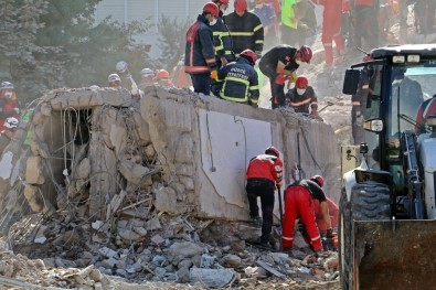 İzmir’deki depremde can kaybı sayısı yükseldi...