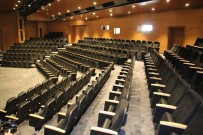 AŞT, Yıldız Kenter Sahnesi'nde 5 Kasım'da Perde Açıyor