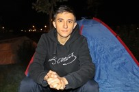 Depremden Bir Gün Önce Elektrik Akımına Kapılan Genç, Depremden De Bir Saniyeyle Kurtuldu