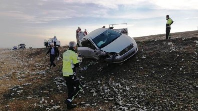 Şanlıurfa'da Otomobiller Çarpıştı Açıklaması 3 Yaralı