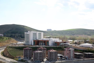 Bayburt'ta 'Mini Şehir Hastanesi' Hizmete Alındı