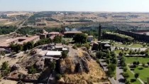 Diyarbakır'da Roma Dönemine Ait 1800 Yıllık Atık Su Kanalı Bulundu Haberi