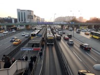 Kısıtlama Sonrası Trafik Yoğunluğu Oluştu