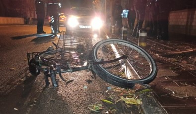 Otomobilin Çarptığı Bisikletli Ağır Yaralandı