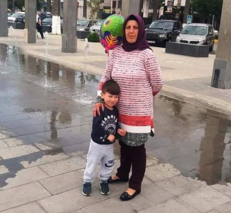 Depremde Hayatını Kaybeden Anneanne Ve Torunu Nazilli'de Toprağa Verilecek