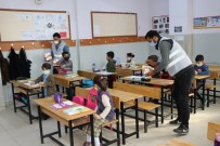 Edremit Belediyesinden Öğrencilere Maske