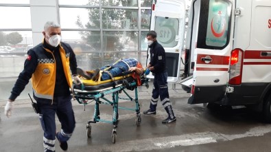 İki Otomobil Kafa Kafaya Çarpıştı Açıklaması 2 Yaralı