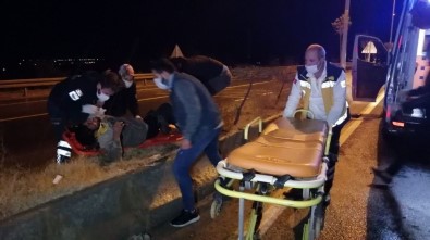 Kaçak Mülteci Taşıyan Minibüs Kaza Yaptı Açıklaması 1 Ölü, 5 Yaralı