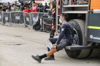 (Özel) Depremin İsimsiz Kahramanları Objektiflere Yansıdı