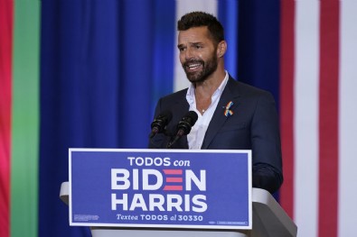 'Trump kazanırsa ülkeyi terk ederiz' diyen ünlüler