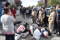 İzmir'de Hasarlı Binalardan Tahliyeler Devam Ediyor