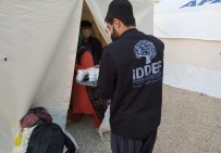 İzmir'deki Depremzedelere Yemek İkramı