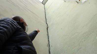 Çatlak Binalarda 10 Bin Kişi Ölüm Korkusuyla Yaşıyor