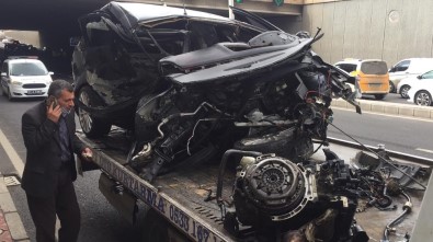 Diyarbakır'da Zincirleme Trafik Kazası Açıklaması 1'İ Ağır 6 Yaralı