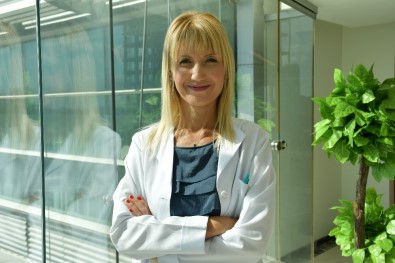 'Göz Ovalamanın 5 Önemli Zararına Dikkat'