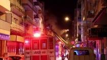İzmir'de Çıkan Ev Yangınında 1 Kişi Dumandan Etkilendi