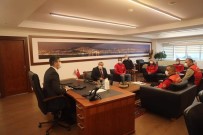 İzmir'den Dönen Kartal Belediyesi Arama-Kurtarma Ekipleri Başkan Gökhan Yüksel'i Ziyaret Etti